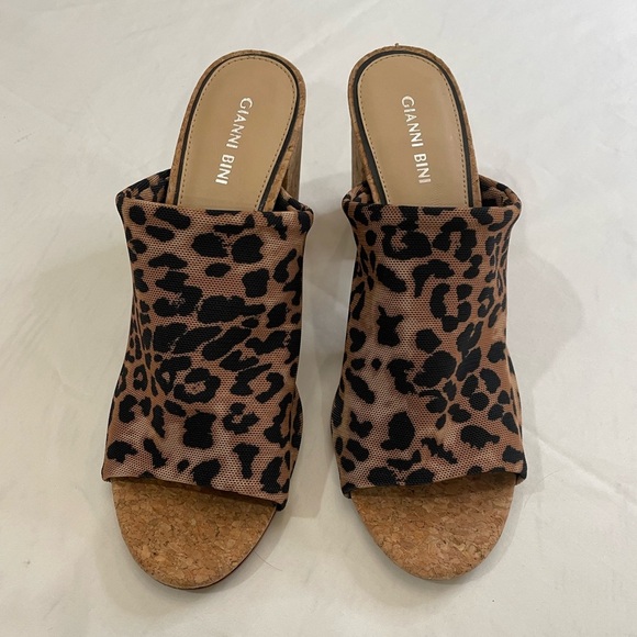 GIANNI BINI chunky heel shoes cheetah print Women’s Size 9.5M - Picture 2 of 8